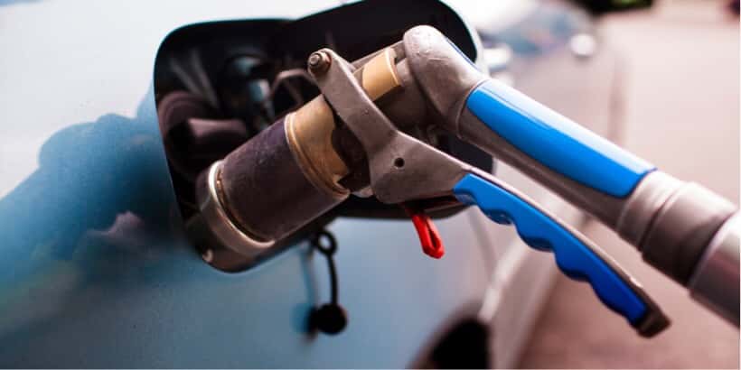 ガソリン補給のイメージ